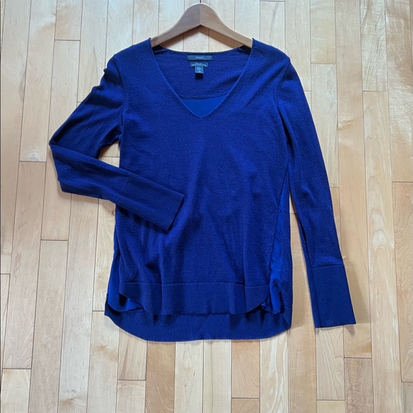 Tahari Navy Blue Merino and Silk sweater - Picture 2 of 5